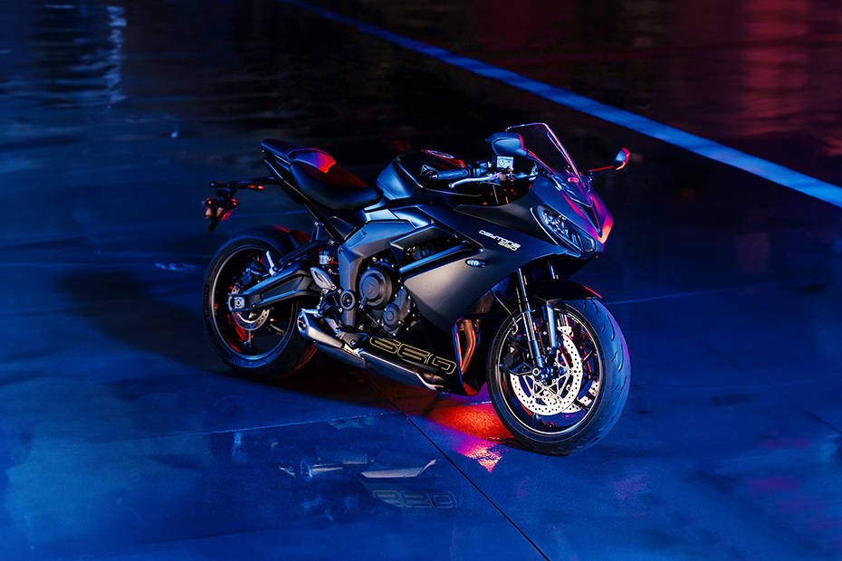 Triumph Daytona Std Price Images Mileage Specs Features