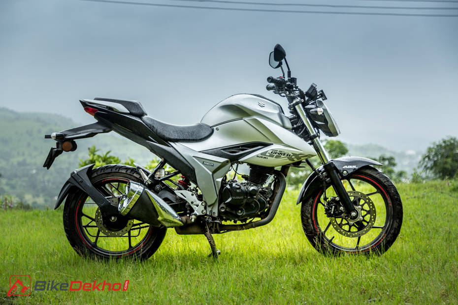 2019 Suzuki Gixxer Vs TVS Apache RTR 160 4V Review In Images BikeDekho