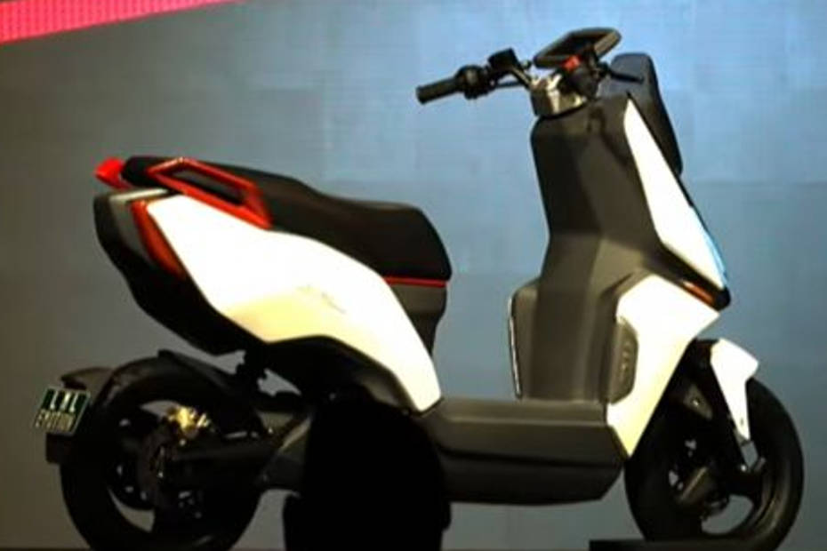 LML Star Electric Scooter Photo Gallery BikeDekho