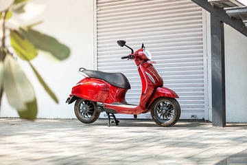 bajaj chetak urbane