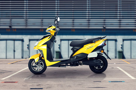 AMO Electric Jaunty Plus Price, Range, Battery Charging Time, Top Speed, Images
