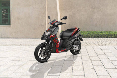 aprilia sr 150 carbon