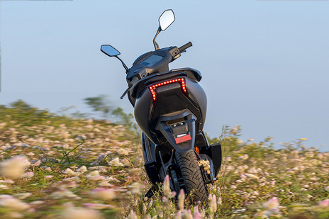 ather 450x on road price