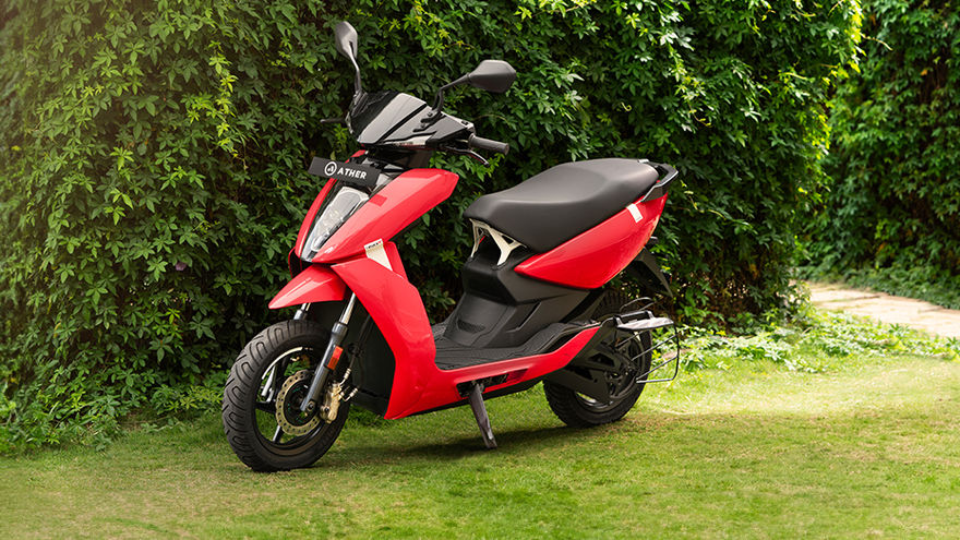 Ather 450X Front Left View