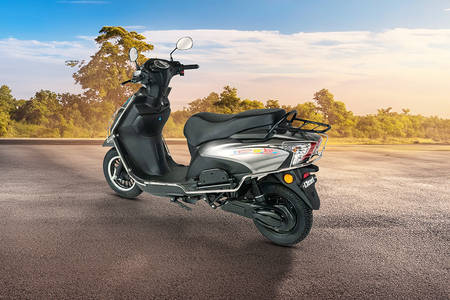 Avon E Scoot 504 Price Range Charging Time Speed Images Specs