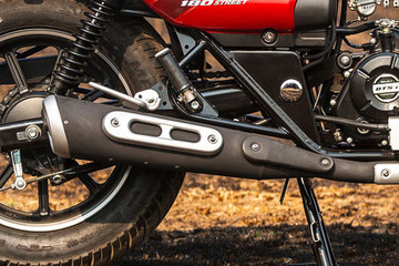 Bajaj Avenger Street 180 Price Specs Mileage Reviews Images