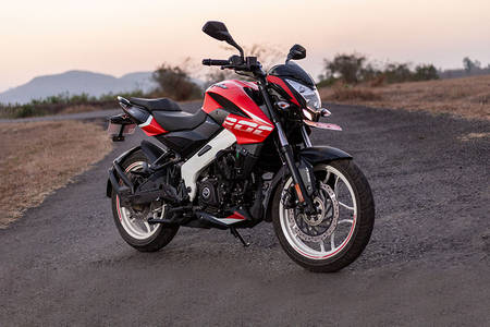 bajaj pulsar ns 200 new model 2020