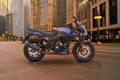 220 pulsar price store 2020 on road