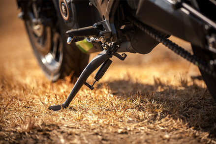 main stand for dominar 400 2019