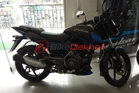 Bajaj Pulsar 125 Neon Split Seat Price, Images, Mileage, Specs & Features