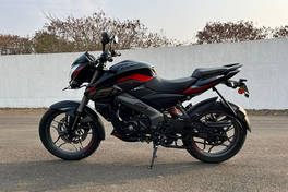 pulsar ns160 price on road