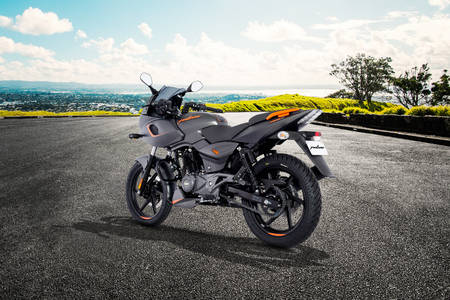 Pulsar rs 180 on best sale road price