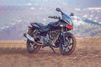 Bajaj Pulsar 180F Specifications, Features, Mileage, Weight, Tyre Size