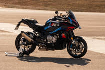 BMW M 1000 XR