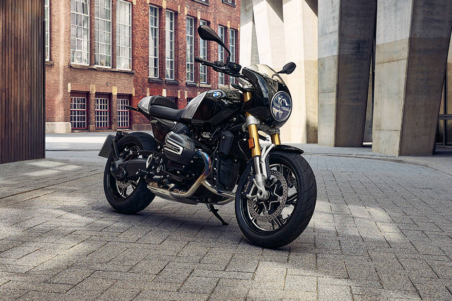 BMW R 12 nineT Front Right View