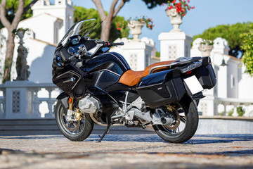 Bmw R 1250 Rt Price Bs6 Mileage Images Colours