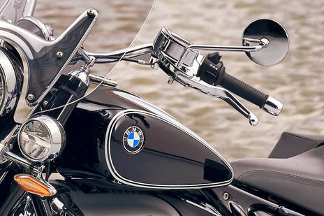 BMW R18 Classic Price: BMW Motorrad launches new R18 Classic in India at  INR 24 lakh, ET Auto