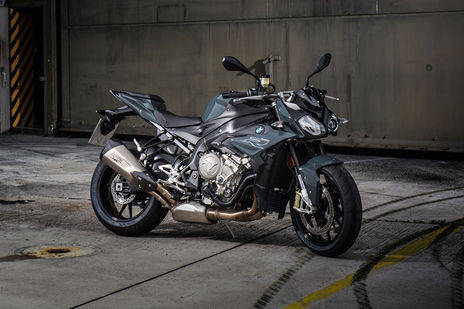 BMW S 1000 R Price, EMI, Specs, Images, Mileage and Colours