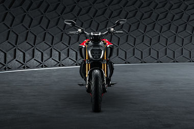 Ducati Diavel 1260 Front View