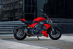 Ducati Diavel V4 Images