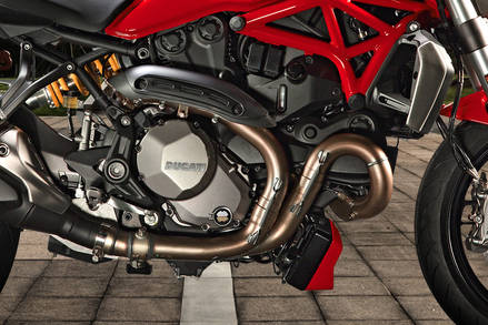 Ducati Monster 1200 Price, Specs, Mileage, Reviews, Images