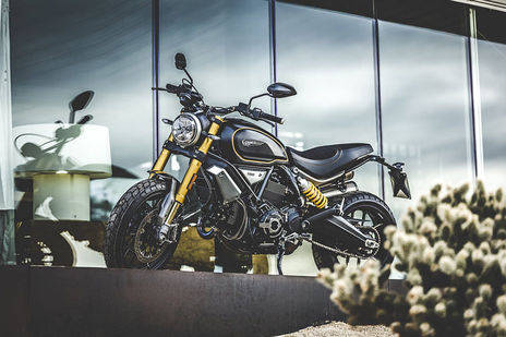 ducati scrambler displacement