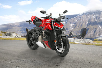 Ducati Streetfighter V4 Front Right View