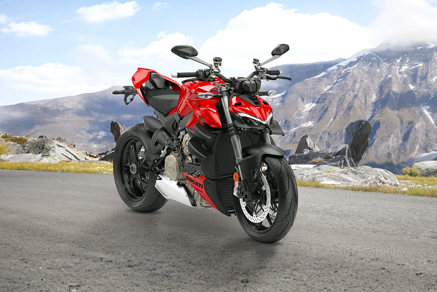 Ducati Streetfighter V4 Front Right View