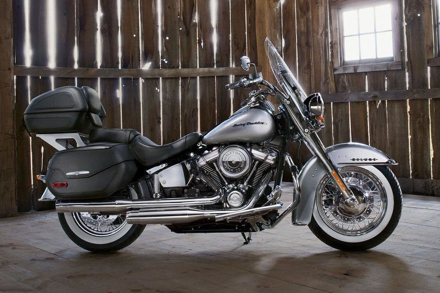 Harley Davidson Deluxe Right Side View