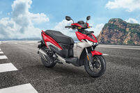 Hero Xoom 125R Specifications, Features, Mileage, Weight, Tyre Size