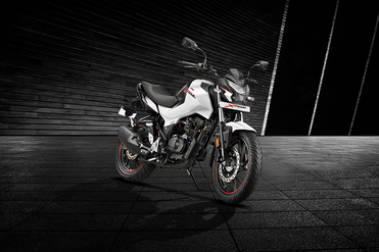 Hero Xtreme 160r Vs Hero Xtreme 0r Compare Price Specs Comparison Gaadi