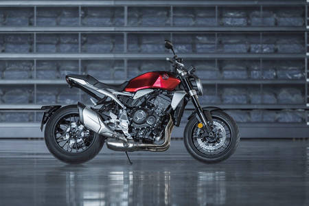 Honda cb1000r discount on road price