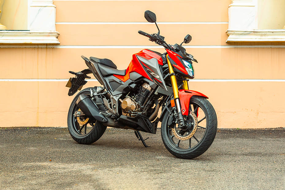 Honda CB300F Deluxe Pro Price Images Mileage Specs Features