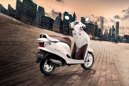 aviator two wheeler price