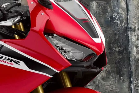 Honda CBR1000RR Price, Specs, Mileage, Reviews, Images