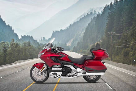 Honda Gold Wing Price, Mileage, Images, Colours, Offers