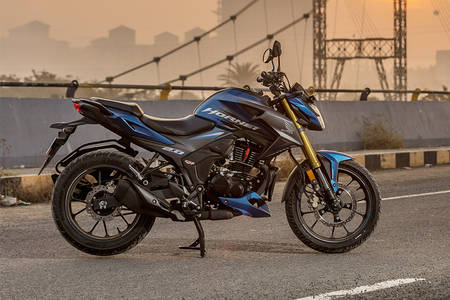 honda two wheeler hornet