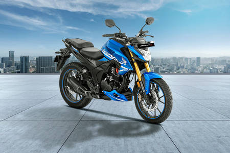 Honda hornet hot sale 160r