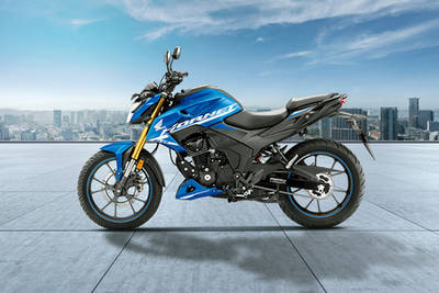 Honda Hornet 2.0 Left Side View