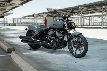 Indian Chief Dark Horse Stealth Gray Price, Images, Mileage, Specs ...