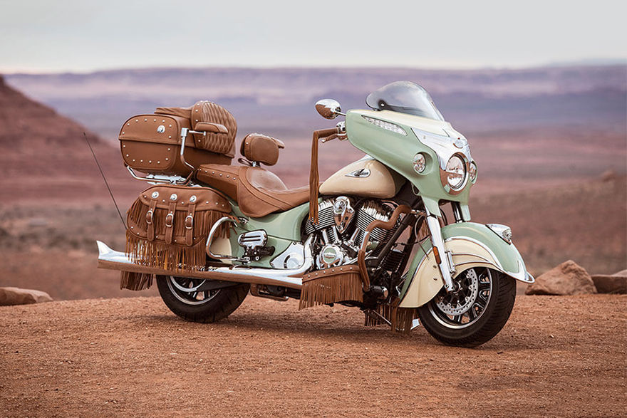 Indian Roadmaster Classic Front Right View