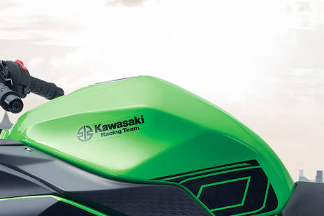 Kawasaki Ninja 1000SX Price - Mileage, Colours, Images