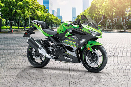 kawasaki ninja 400 on road price