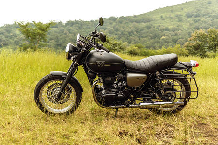 Kawasaki W800 Street Price Mileage Colours Images BikeDekho