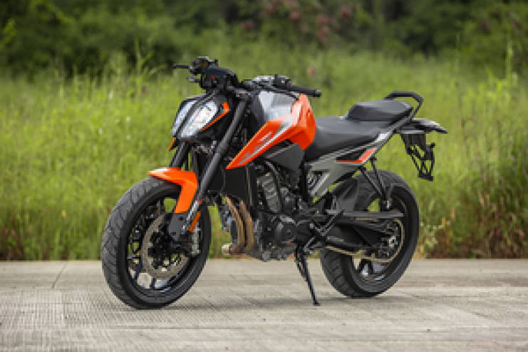 Duke 790 on road price sale