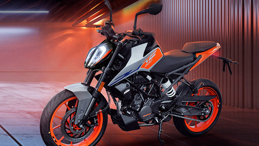 KTM Duke 200 Front Left View