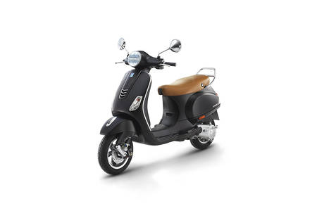 Vespa VXL 150 Price (September Offers), Images, Mileage & Reviews