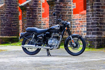 https://bd.gaadicdn.com/processedimages/royal-enfield/2021-bullet-350/494X300/2021-bullet-35064f1c87d2bb55.jpg?impolicy=resize&imwidth=360