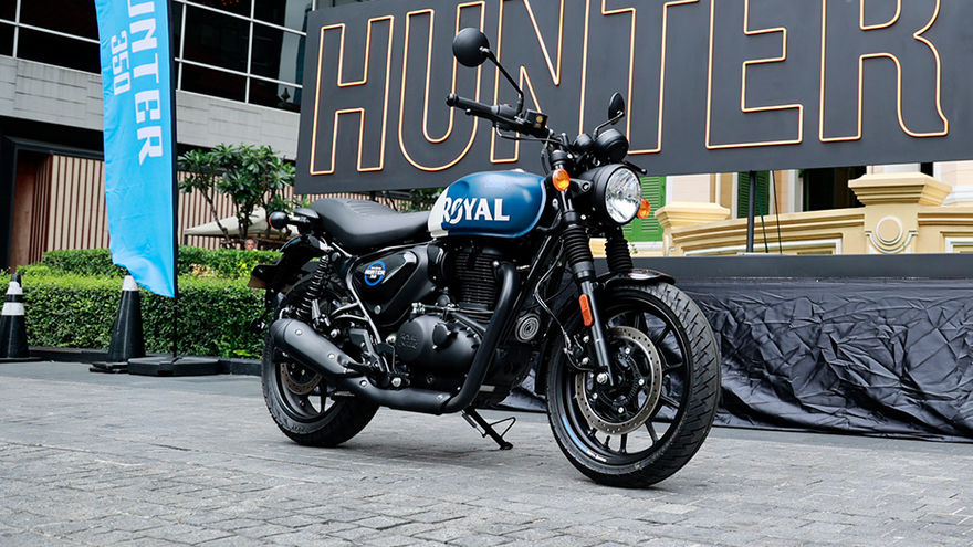 Royal Enfield Hunter 350 Front Right View