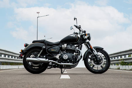 Cruiser 650 best sale royal enfield price